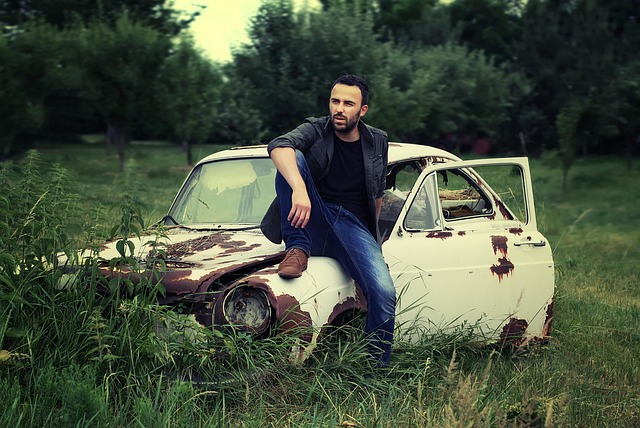 classic-cars-modern-car-fast-car-cars-640x480-94674364.jpeg
