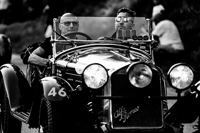 classic-cars-modern-car-fast-car-cars-640x480-55040927.jpeg